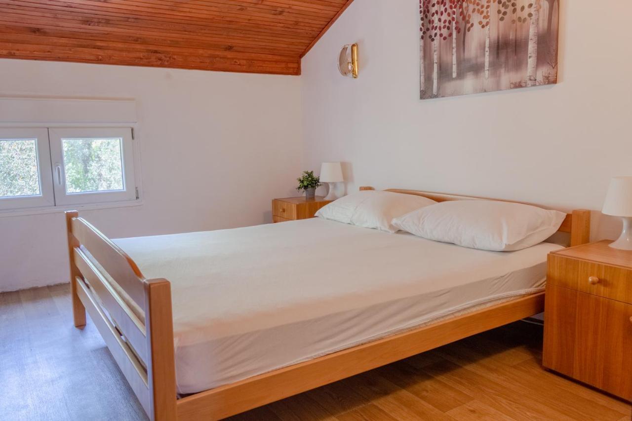 Vuko I Magdalena Midzor Apartamento Petrovac Exterior foto
