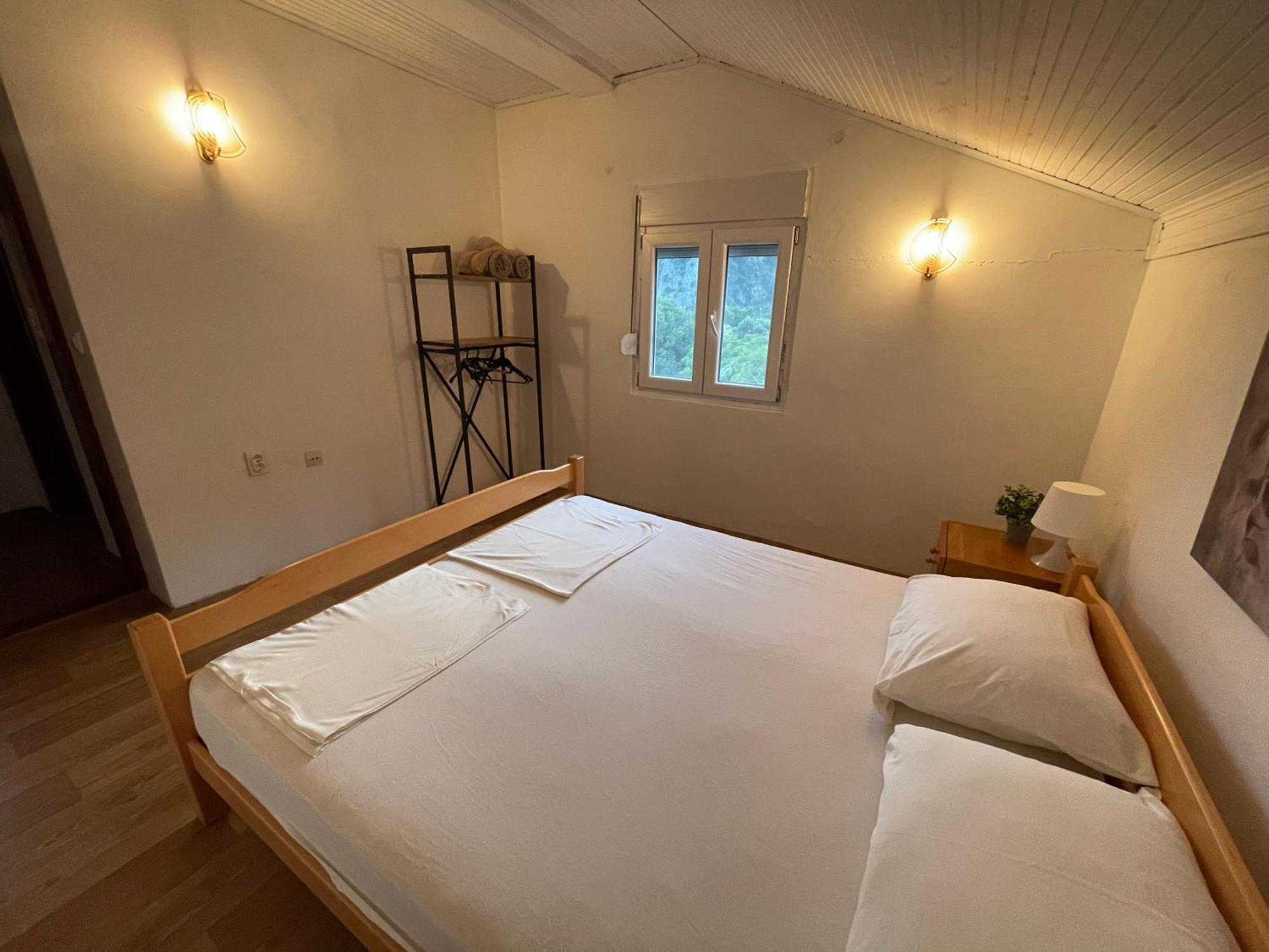 Vuko I Magdalena Midzor Apartamento Petrovac Exterior foto