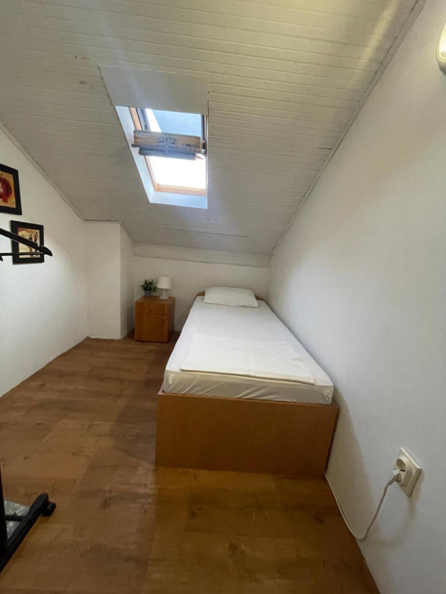 Vuko I Magdalena Midzor Apartamento Petrovac Exterior foto
