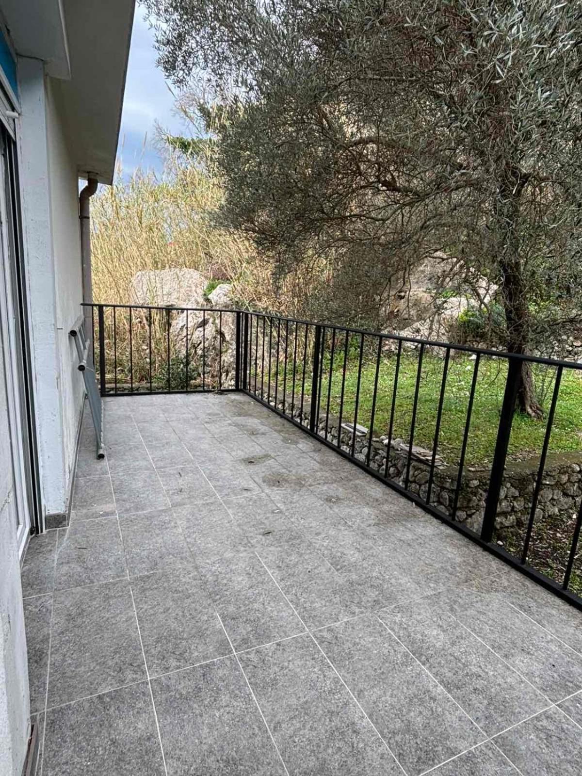 Vuko I Magdalena Midzor Apartamento Petrovac Exterior foto