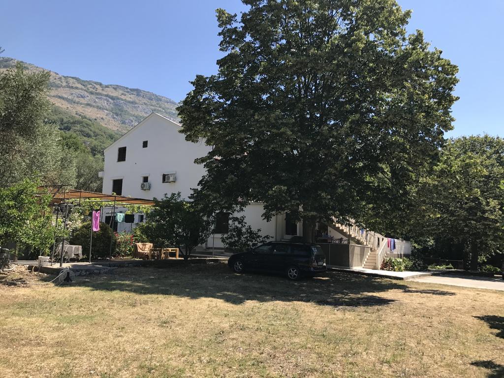 Vuko I Magdalena Midzor Apartamento Petrovac Exterior foto