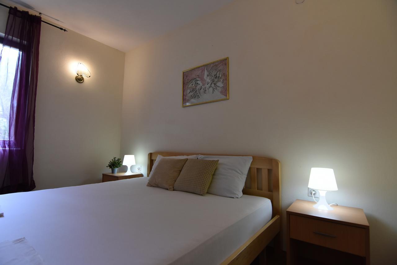 Vuko I Magdalena Midzor Apartamento Petrovac Exterior foto